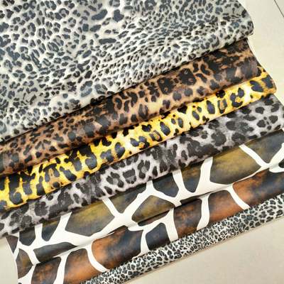 ขายปลีก PVC Leopard ผนังเทียมประดิษฐ์สําหรับกระเป๋า Notebook โทรศัพท์