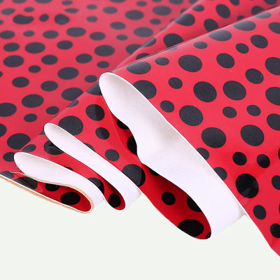 Polka Dot PU ผิวหนังเท็จ ผัดนุ่ม ด้านล่าง ผิวหนังผ้าพอลิอุเรธาน