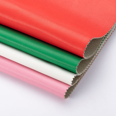 เสื้อผ้าโปรตีนที่กําหนดเอง เสื้อผ้าหนัง PU สามารถซักได้ ความหนา 0.7 มม