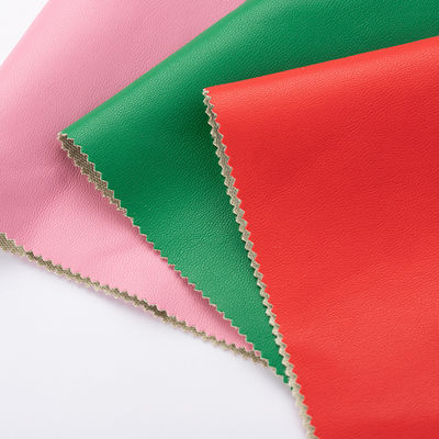 เสื้อผ้าโปรตีนที่กําหนดเอง เสื้อผ้าหนัง PU สามารถซักได้ ความหนา 0.7 มม