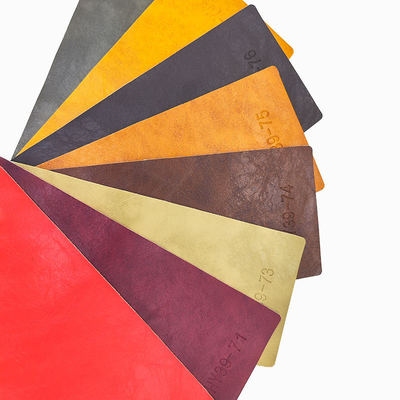 PVC Crazy Horse Oil Waxหนังเท็จสําหรับเฟอร์นิเจอร์ หน้ากว้าง 54 นิ้ว