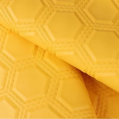 หนังเทียมสังเคราะห์ลายปัก PVC ลายนูนหกเหลี่ยมสำหรับเบาะรถยนต์ ที่นั่งในรถ โซฟา ตกแต่งกระเป๋า หนังเทียม