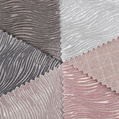 ผ้ายืดหยุ่น PU สีกระจ่างกระจ่างกระจ่าง เนื้อหนังสังเคราะห์สําหรับรองเท้า กระเป๋ากระเป๋าโบว์ แคร์ท์หมวก เนื้อหนังเทียม