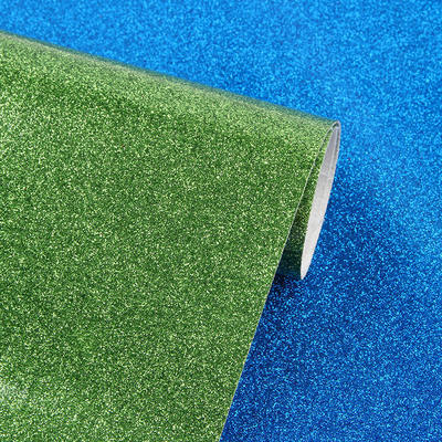 ผิวหนังเคลือบ PU ผ้ากระจ่างสําหรับรองเท้า บัวงานฝีมือหนังเท็จหนังสังเคราะห์ กันน้ํายืดสําหรับโซฟา