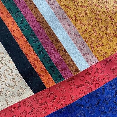 ผ้าหนังเทียม PU Vinyl สีแฟชั่นเปลี่ยนสี ลายปั๊มนูน สำหรับเฟอร์นิเจอร์ รองเท้า กระเป๋า แผ่นรองโต๊ะ โซฟา