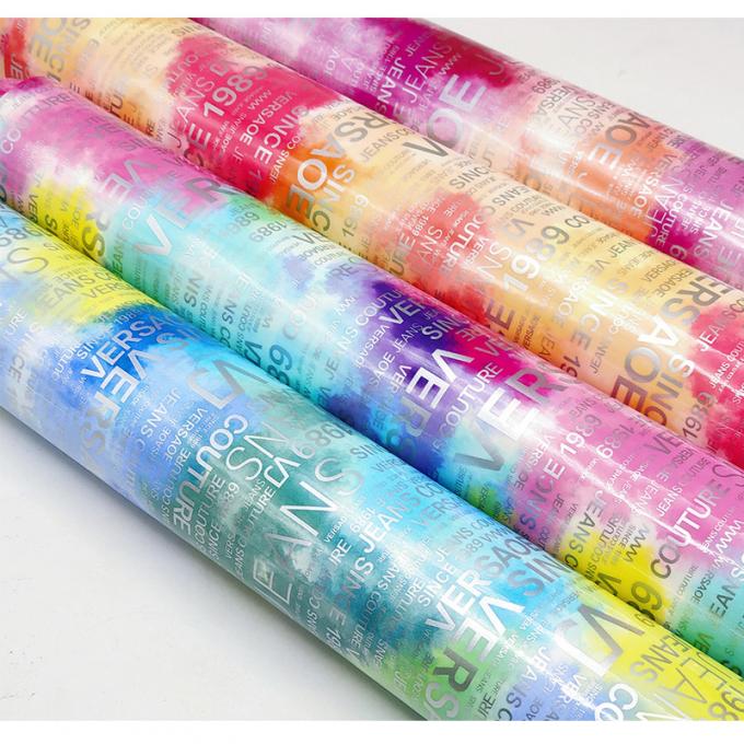 PU Rainbow Letter Print Magazin Design สิวสังเคราะห์ กันน้ํา เนื้อหนังเทียม สําหรับกระเป๋าเดินทาง เฟอร์นิเจอร์เครื่องสําอาง/โซฟา 9